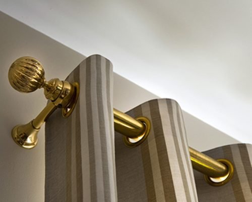 Curtain accessories اكسسوارات الستائر من ديكورست